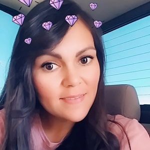 Meet your Posher, Lesly